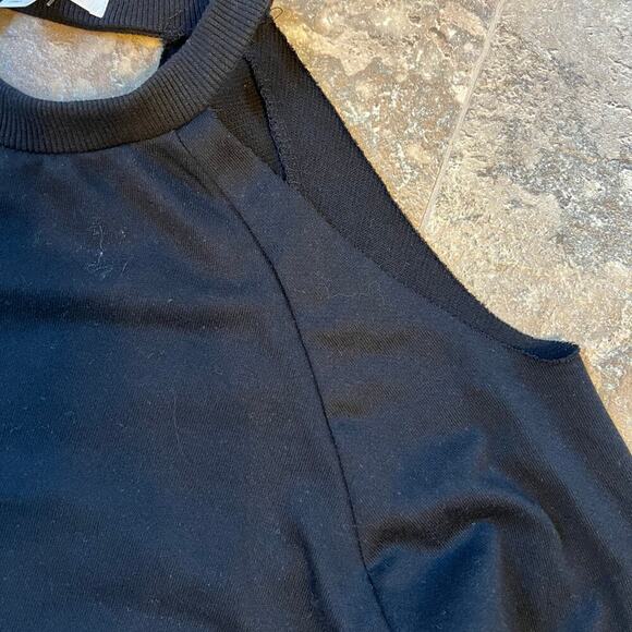 Active USA Uptown Loft Boutique women’s size M cutout & distressed sweatshirt - Picture 9 of 12